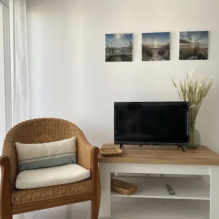 Bel T2 Neuf Avec Balcon, Parking Souterrain Et Proche Plage - Centre! - Fr-1-539-65 Lägenhet Royan
