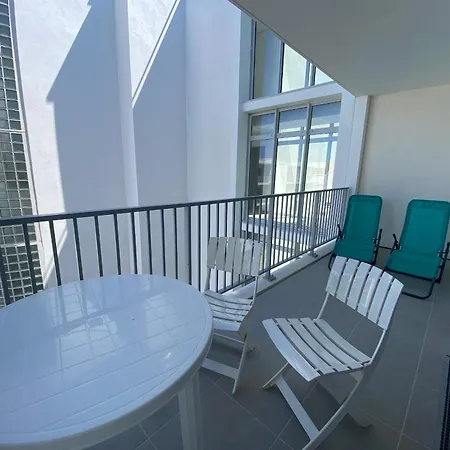 Bel T2 Neuf Avec Balcon, Parking Souterrain Et Proche Plage - Centre! - Fr-1-539-65