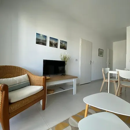 Bel T2 Neuf Avec Balcon, Parking Souterrain Et Proche Plage - Centre! - Fr-1-539-65 Lägenhet *