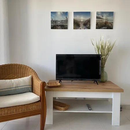 Lägenhet Bel T2 Neuf Avec Balcon, Parking Souterrain Et Proche Plage - Centre! - Fr-1-539-65 Royan