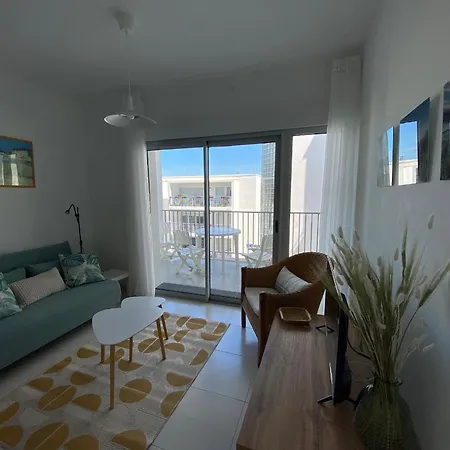 Bel T2 Neuf Avec Balcon, Parking Souterrain Et Proche Plage - Centre! - Fr-1-539-65 Ρουαγιάν