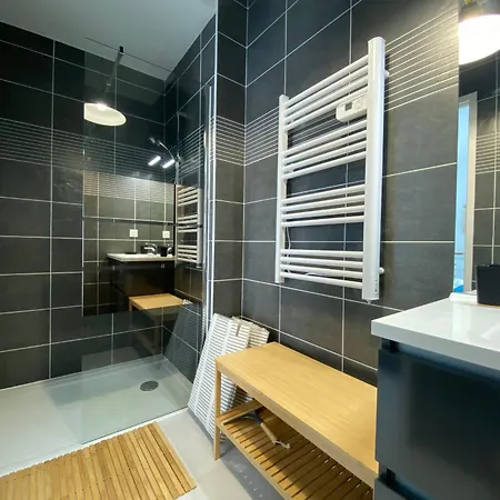 Bel T2 Neuf Avec Balcon, Parking Souterrain Et Proche Plage - Centre! - Fr-1-539-65 Διαμέρισμα