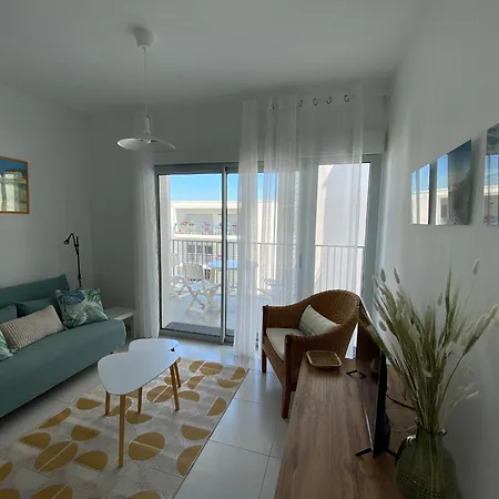 Bel T2 Neuf Avec Balcon, Parking Souterrain Et Proche Plage - Centre! - Fr-1-539-65 * Royan
